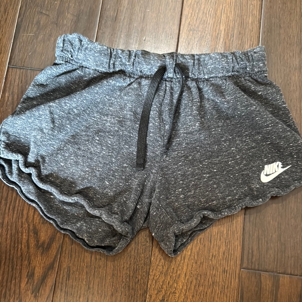 Nike girls gray shorts size Large